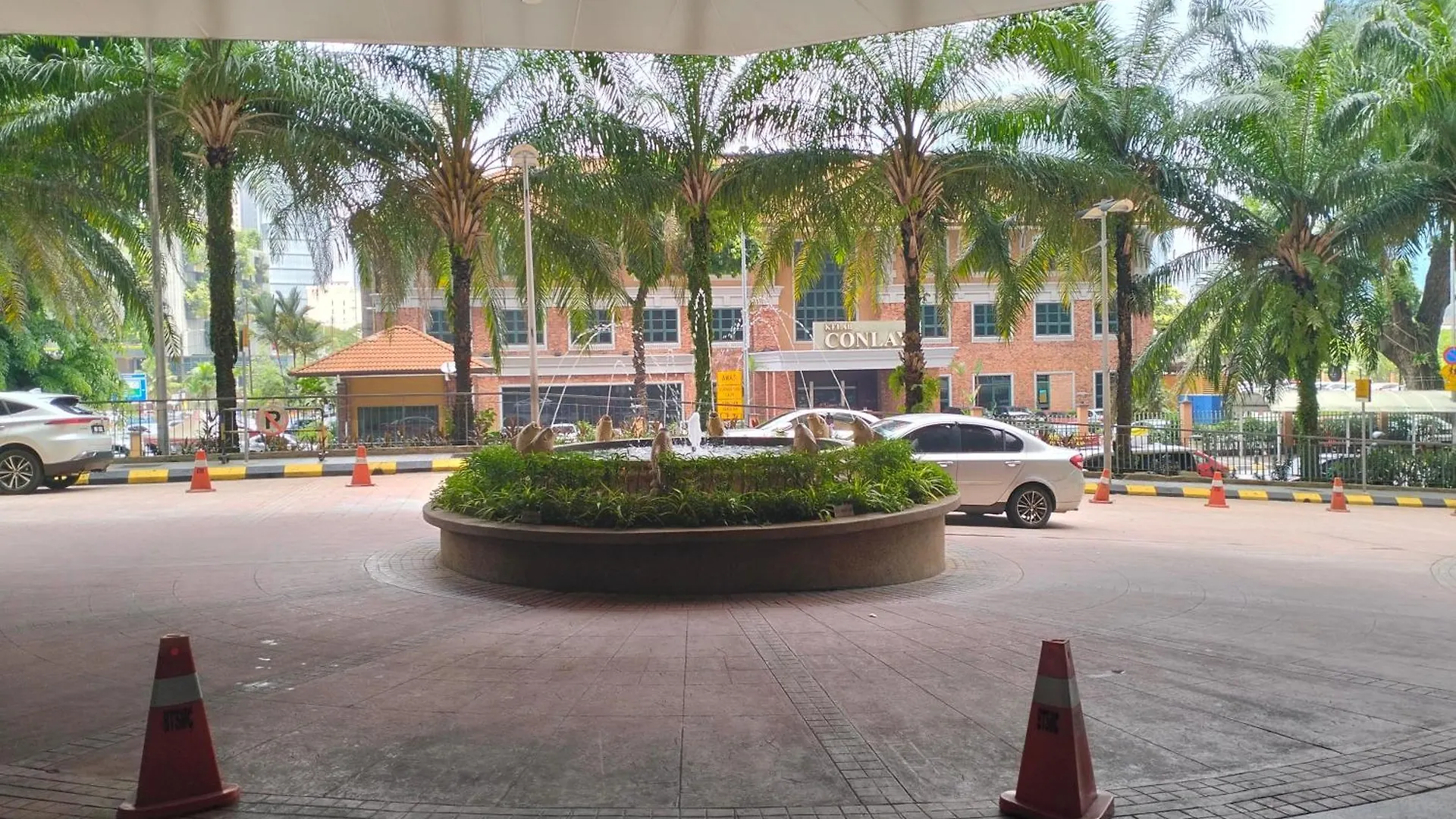 Apartment Berjaya Times Square Service Suite By Luna Kuala Lumpur