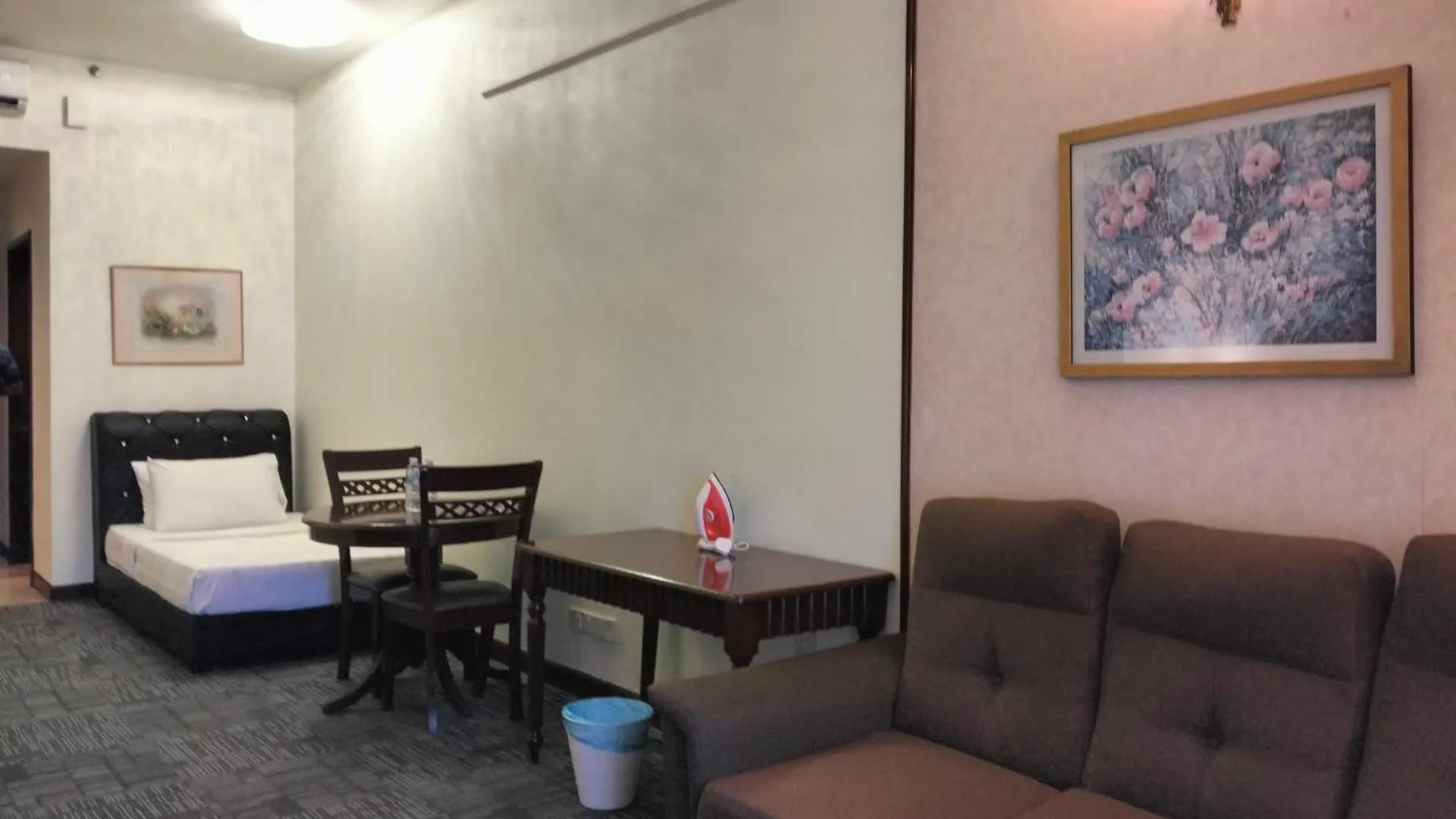Apartment Berjaya Times Square Service Suite By Luna Kuala Lumpur