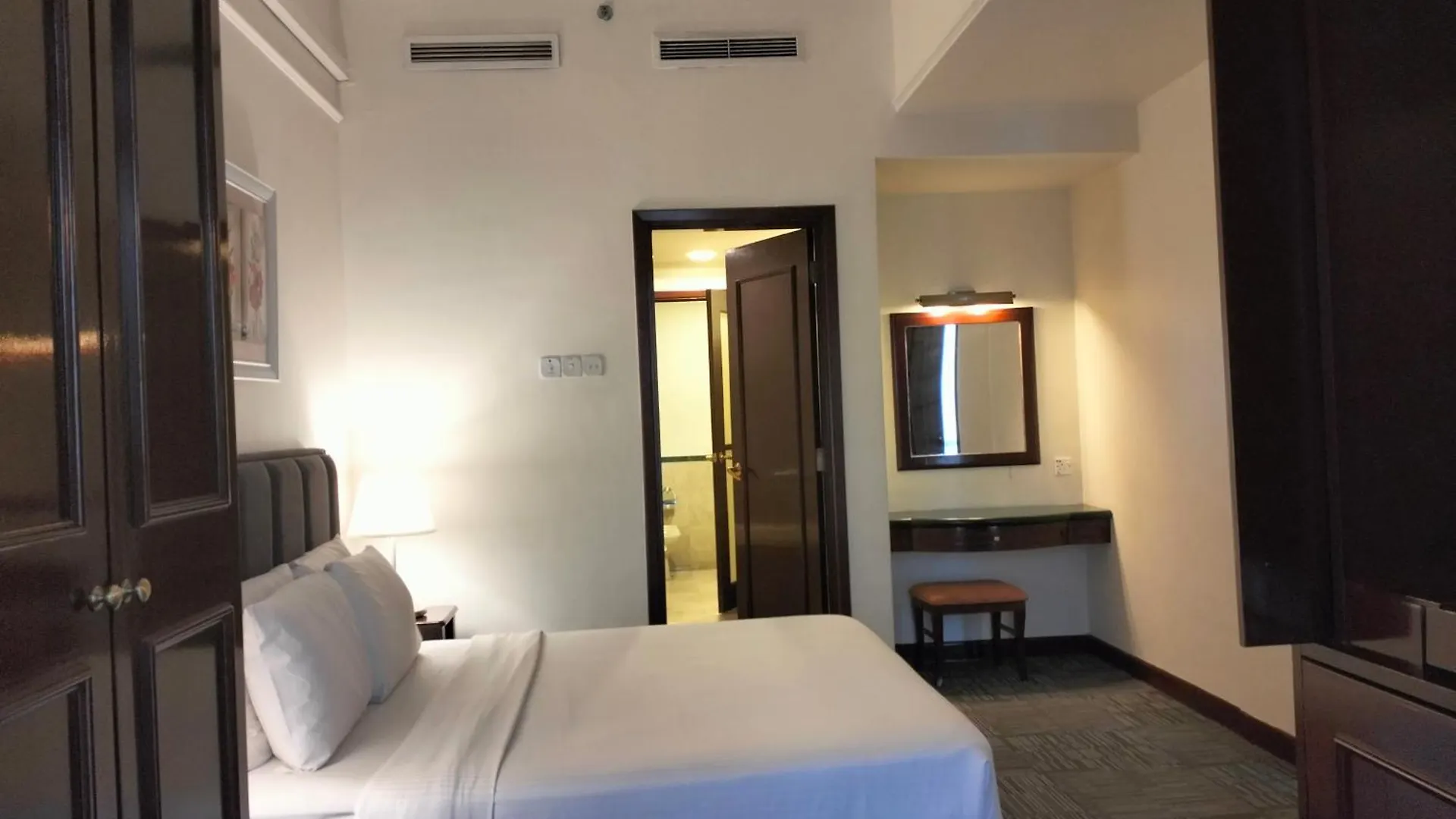 Berjaya Times Square Service Suite By Luna Kuala Lumpur Apartment