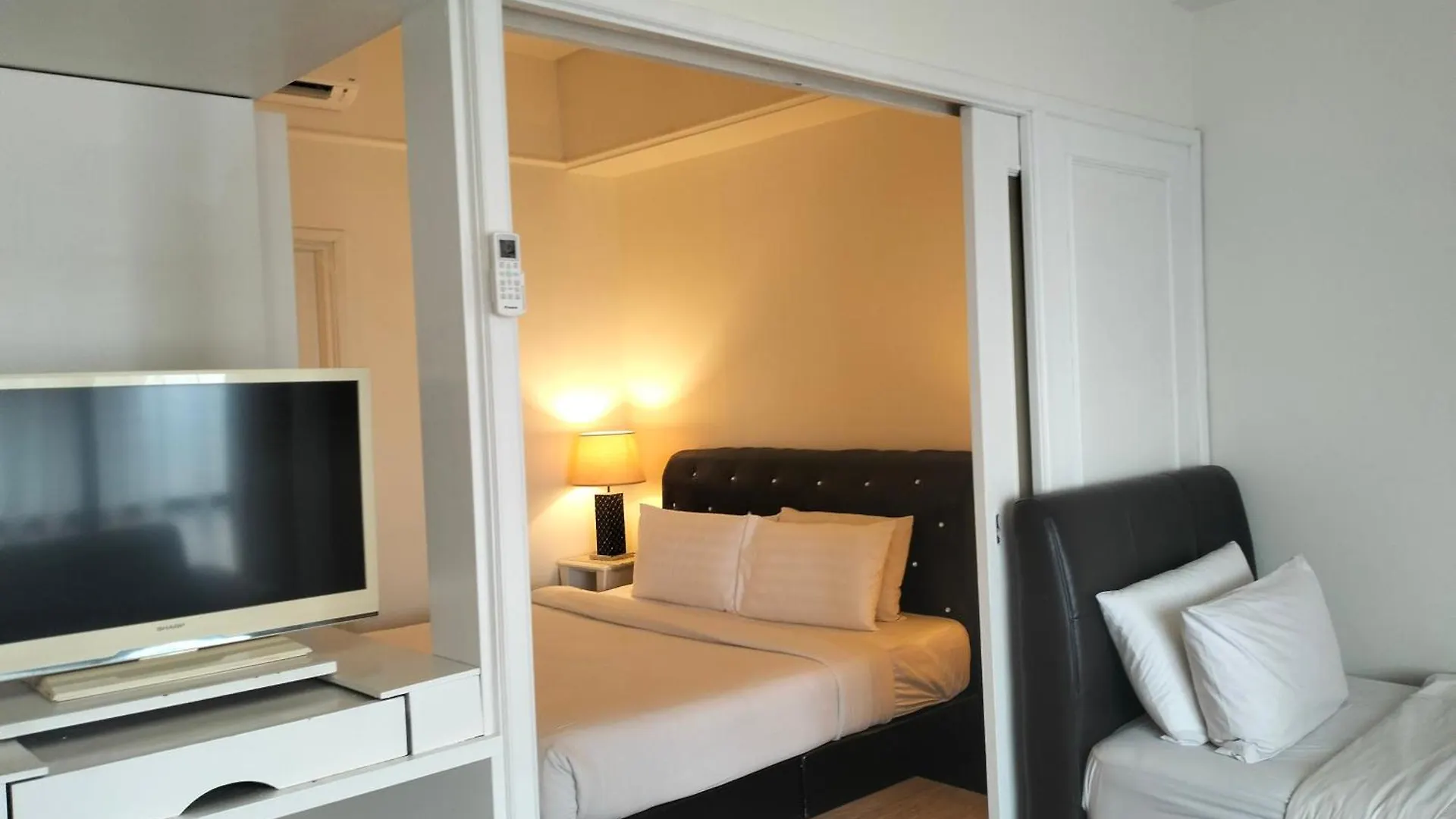 Apartment Berjaya Times Square Service Suite By Luna Kuala Lumpur